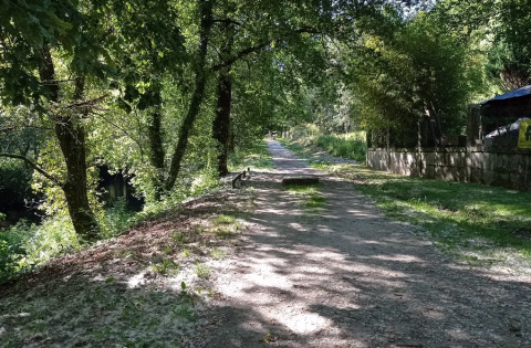 Paso fluvial rio Arenteiro
