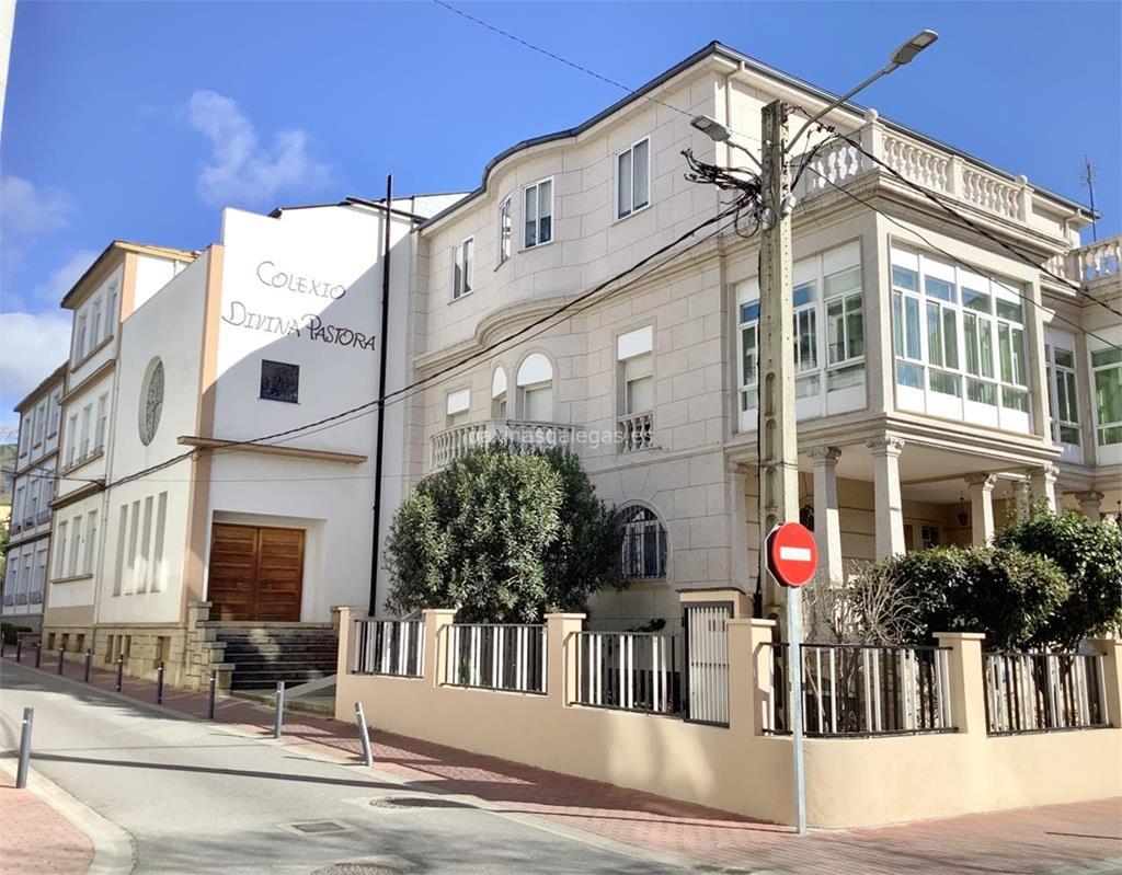 CPR Plurilingüe Divina Pastora